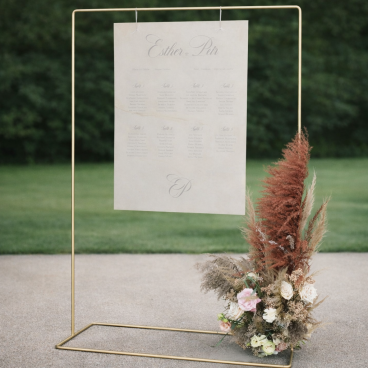 Gold Stand