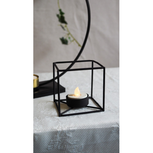 Cube candlestick