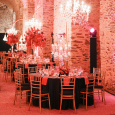 Round velvet tablecloth - black