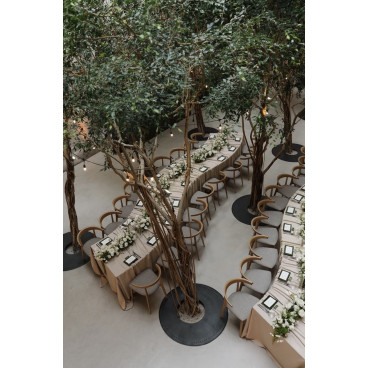 Snake table