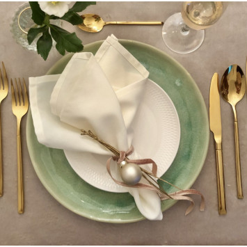 Cream napkin