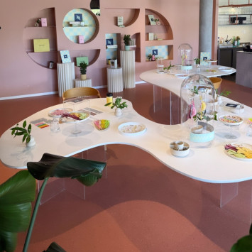 Octopus table