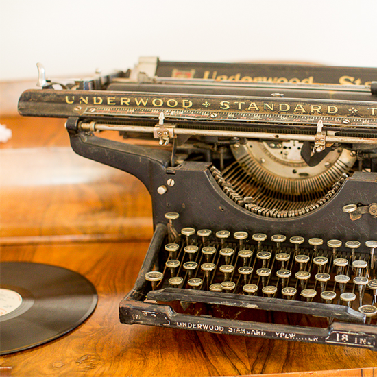Písací stroj Underwood široký